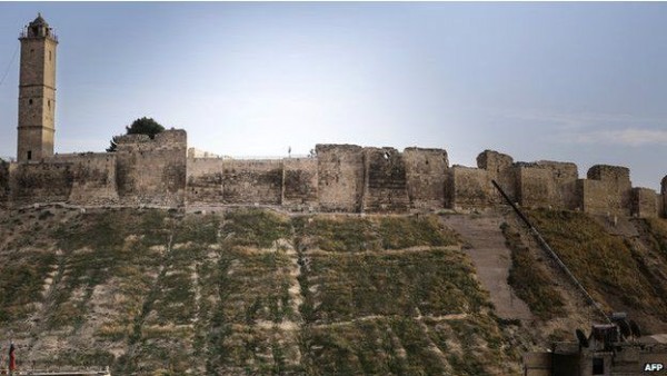 150828210648__the_5000_year-old_citadel_in_aleppo_has_since_been_damaged_by_explosions__624x351_afp_nocredit