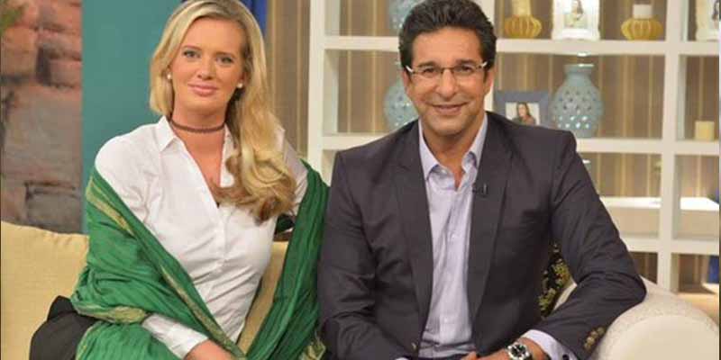 waseem akram and his wife